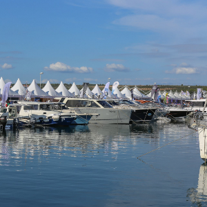 Tehnomont - Marina Veruda Charter