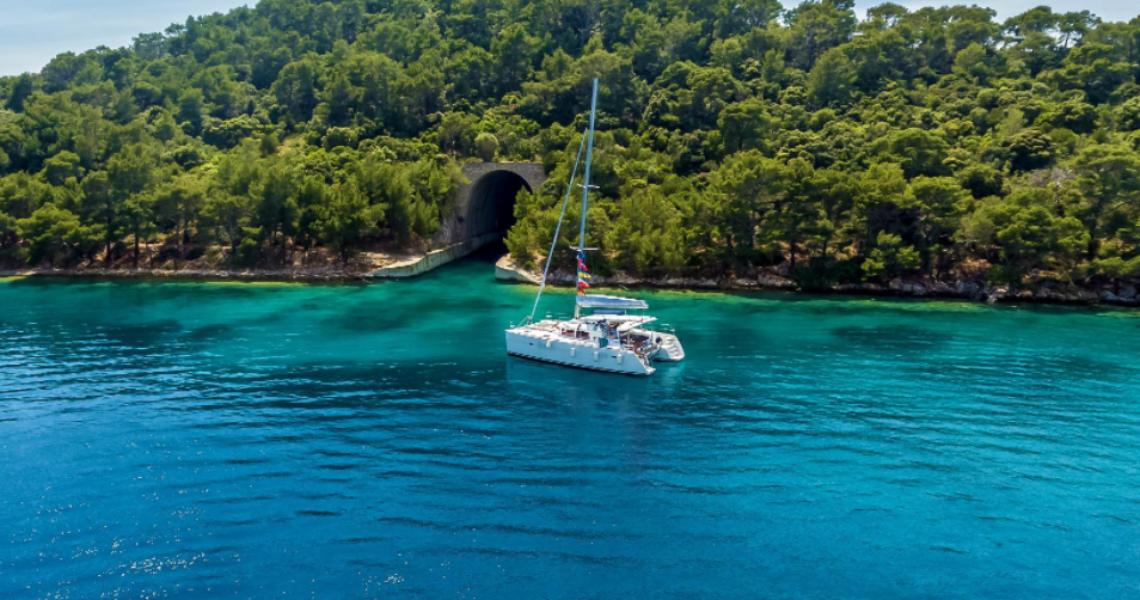 chartering a yacht in croatia