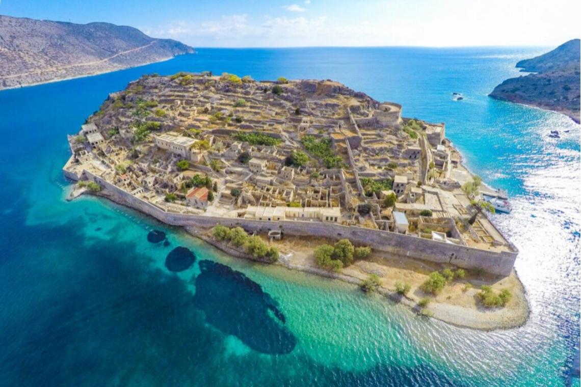 10 обязательных для посещения пляжей Крита для тех, кто арендует яхту