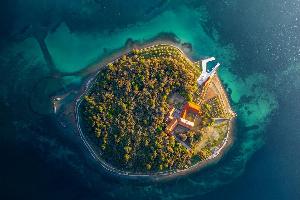 7-tägige Yachtcharter-Route: Entdecken Sie die verborgenen Schätze von Punat, Kroatien