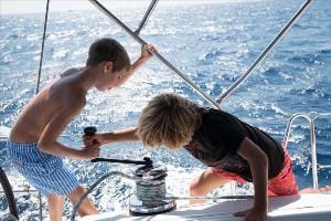 Etichetta per le vacanze in barca a vela - Le cose da fare e da non fare della nautica
