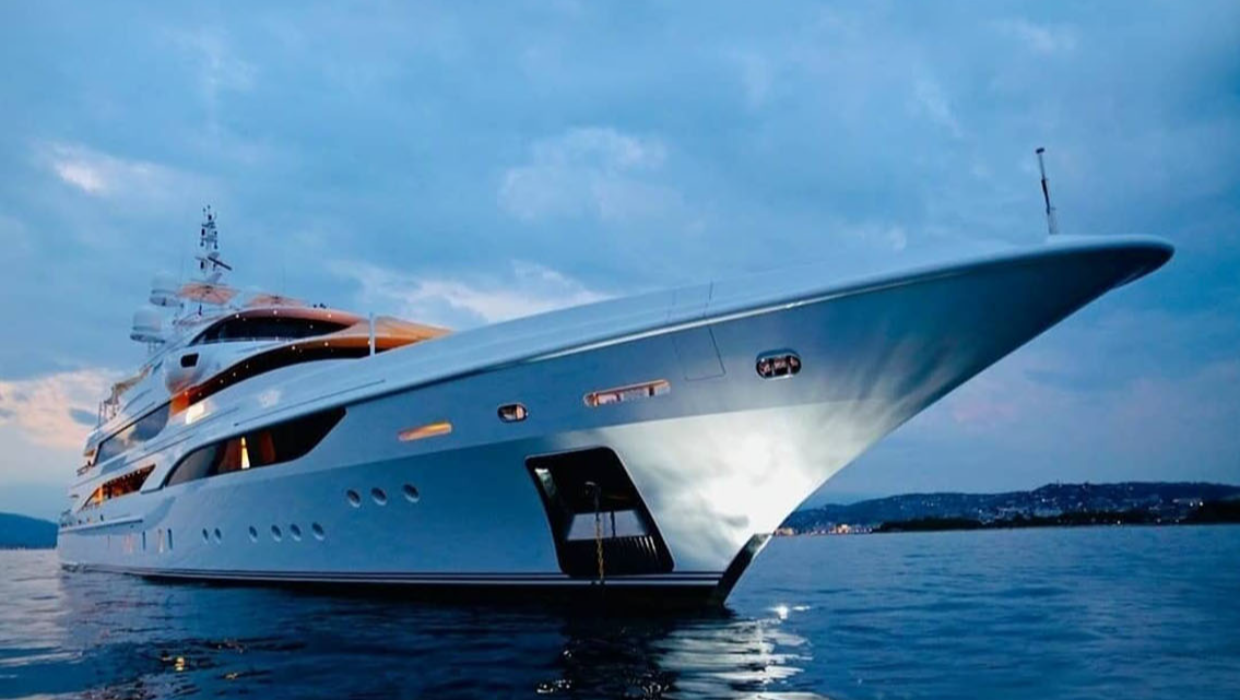 vernicos yacht charters greece