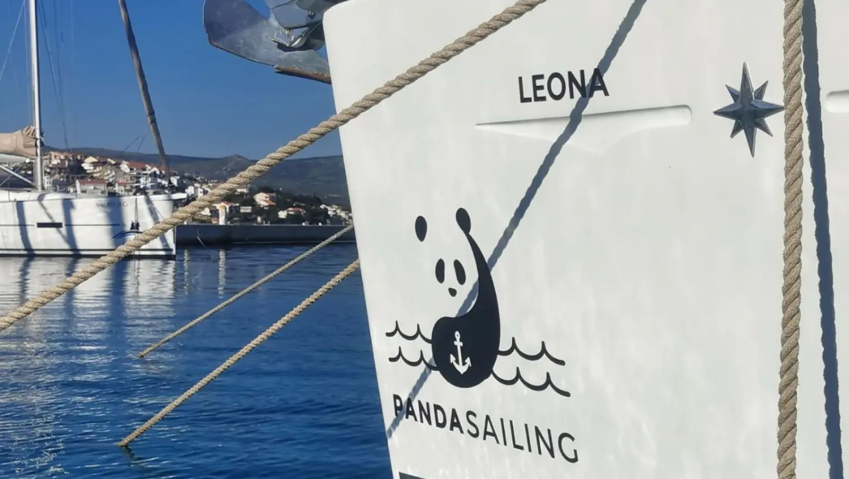 Panda Sailing